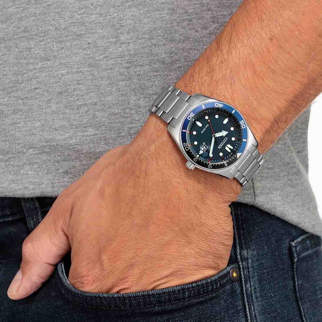 CITIZEN Eco-Drive με Ασημί Ατσάλινο Μπρασελέ AW1760-81E